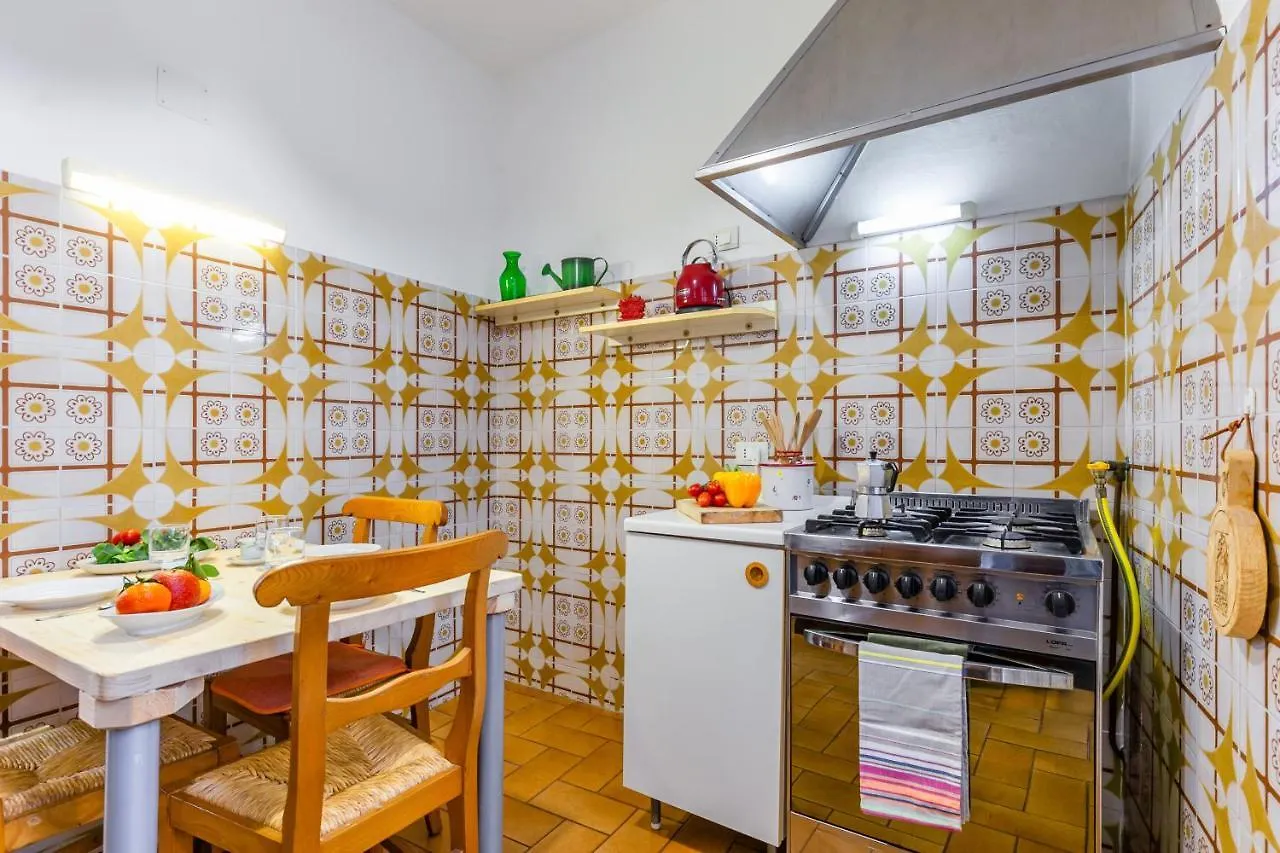 Pisa Airport Comfy Apartment - Private Parking