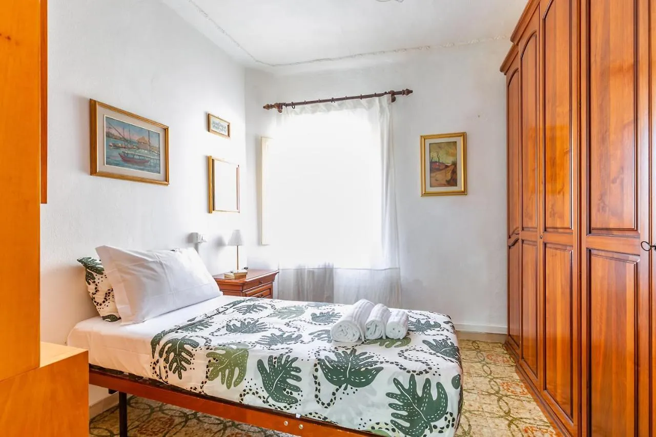 Pisa Airport Comfy Apartment - Private Parking 0*,